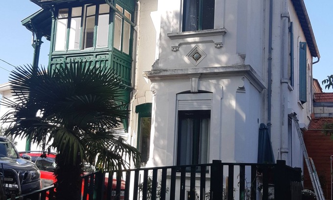 Arcachon Cama Y Desayuno | THE VILLA ROXANE OR THE CHARM OF YESTERYEAR