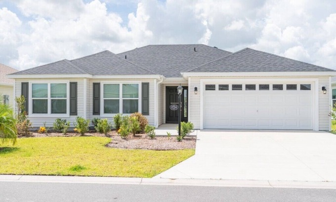 Sumter County Casa | The Villages Retreat-Free Coffee!
