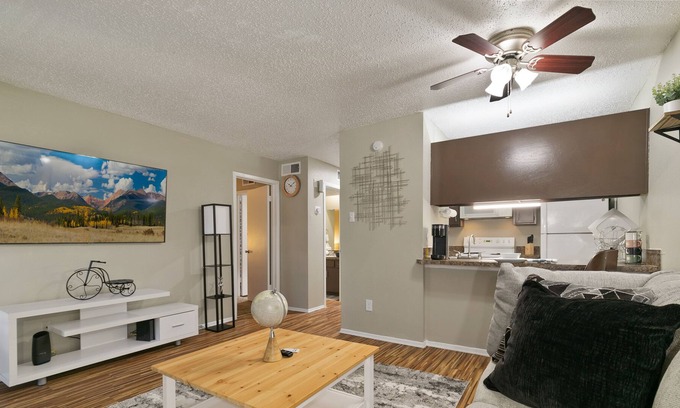 Vickery Meadow Apartamento | The Vintage Haven |Pool| King-Bed| Dallas-Tx
