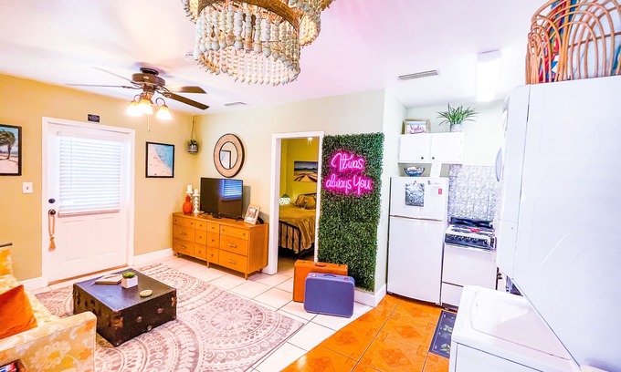 New Smyrna Beach Casa | The Vintage Love Shack
