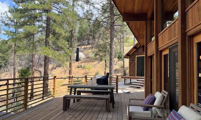 Idyllwild Casa | "The Violin House" MID-CENTURY A-FRAME PRIVATE 20+ Acre Reserve