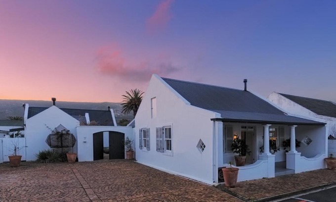 Hermanus City-Centre Casa | The Vishuis