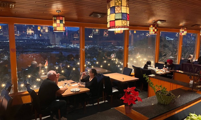 Kamloops Hotel | The Vista Inn