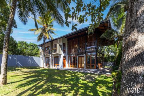 Homagama Villa | The Void 5 Bedroom Luxury Villa for 10 Guests