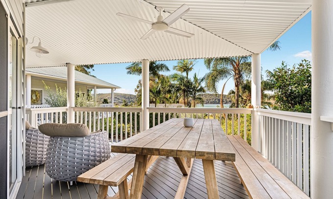 Wagstaffe Cabina | The Wagstaffe Escape is a private granny flat condo is the perfect accommodation for couples or sing