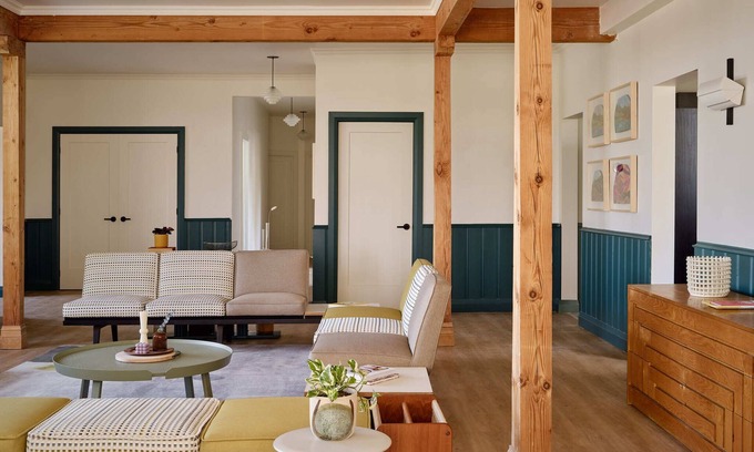 Corbyville Casa | The Wallace House | 20 Person Luxury Accommodations | Black Bear Ridge Resort