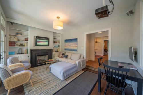 Kennett Square Casa | The Walton House - historic 3bd 2 5ba with parking