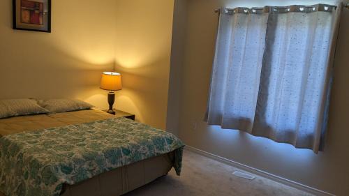 Thorold Casa | The Warm Welcome Suite