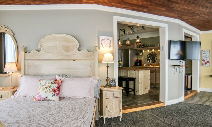 Pendleton Apartamento | ¡The Waterfall Suite Studio Apartment con cocina y bañera de hidromasaje!