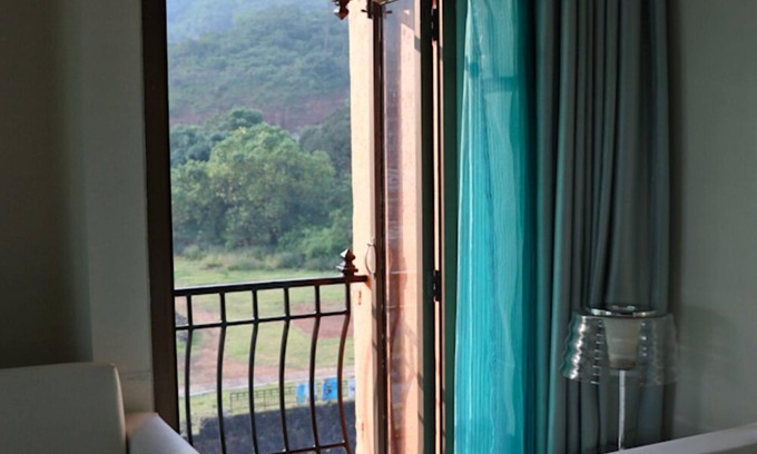 Lavasa Apartamento | The Waterfront Shaw