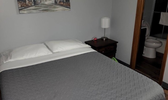 Geneva-on-the-Lake Apartamento | The Weekender Unit #3