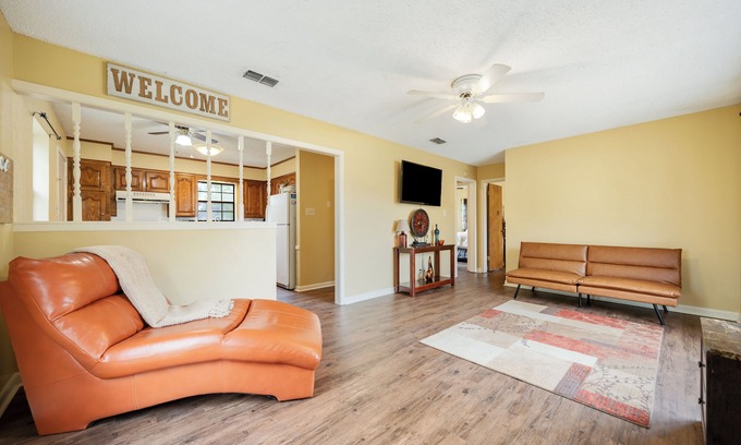 Texarkana Casa | The Welcome Lounge