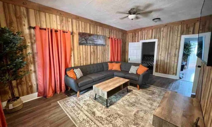 Thermopolis Casa | The Western Roost | A Vensérra Retreat Near Hot Springs State Park