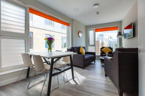 Dangan Apartamento | The Westwood Apartments