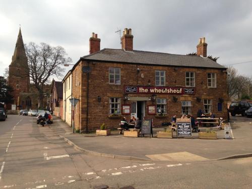 Crick Cama Y Desayuno | The Wheatsheaf