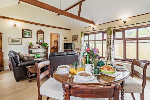 Halesworth Casa | The White Horse Cottage