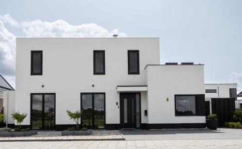 Tholen Apartamento | The White House Apartment