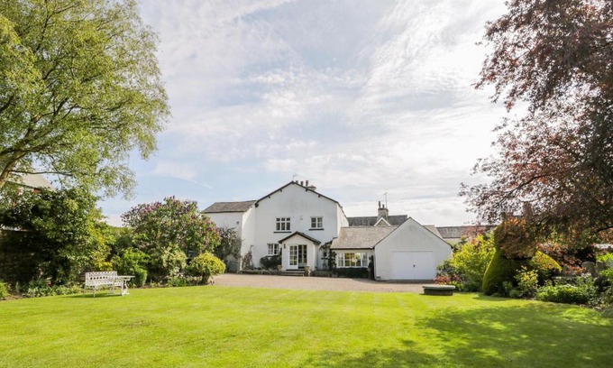 Cartmel Casa | The White House