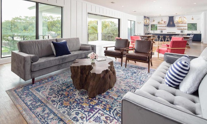 Canyon Lake Casa | The White House on the Horseshoe