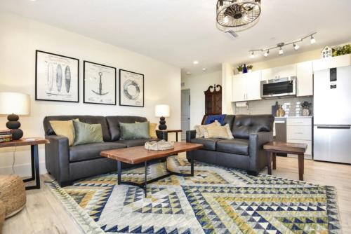 Painters Hill Casa | The White House on Flagler Beach - All