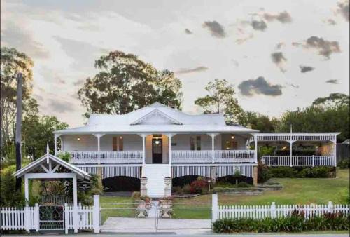 Spencer Casa | The White House - Spencer