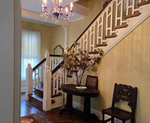Plainfield Casa | The White House