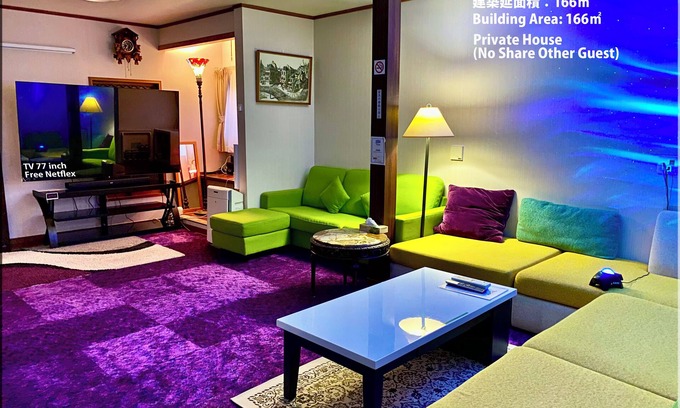 Kisarazu Casa | The whole building can be rented (only for guests) Long term welcome Outlet 7 min walk 11 people 1 bedding per person, no hassle Max 12 people, clean, spacious with Japanese style rooms 4 free parking spaces 4 bedrooms BBQ reservations possible
