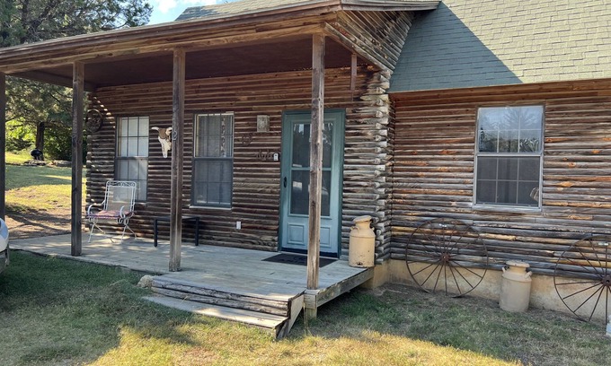 Sulphur Cabina | THE WILD WEST