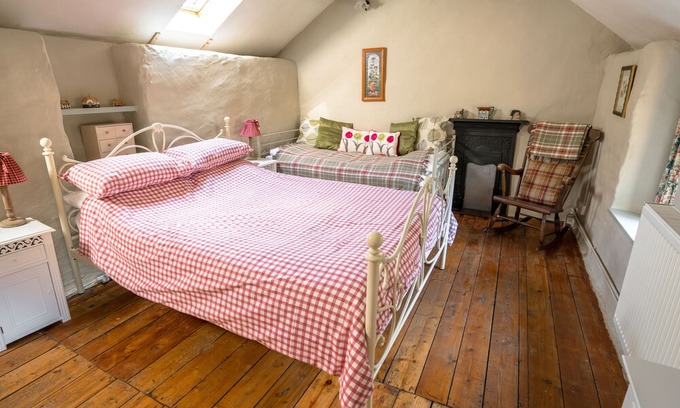 Pontesbury Cabaña | The Wilderness, STIPERSTONES