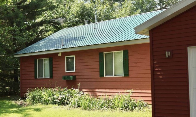 Grantsburg Casa | The Wildflower Cabin on Big Wood Lake