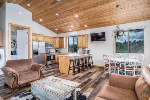 Alton Casa | The Wildflower Hitchin Barn Near Zion and Bryce