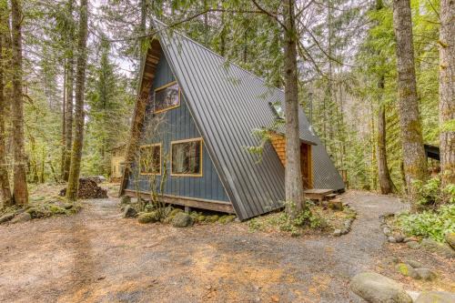 Rhododendron Casa | The Wildhood Cabin at Mt Hood