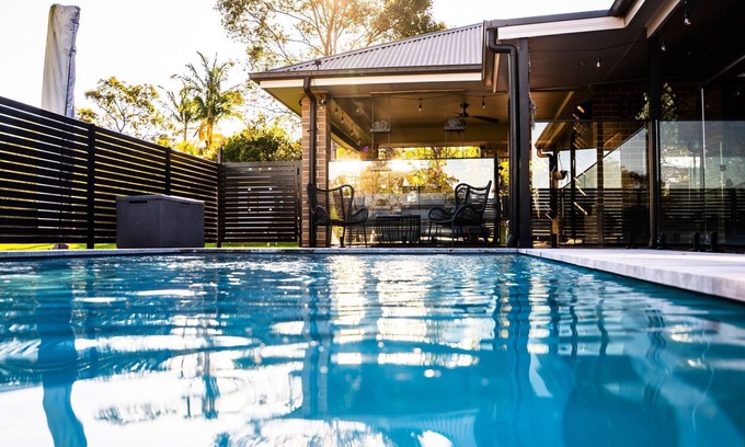 Kearsley Casa | The Wildwood Luxury Escape with Pool, Hot Tub and Space for the Whole Group