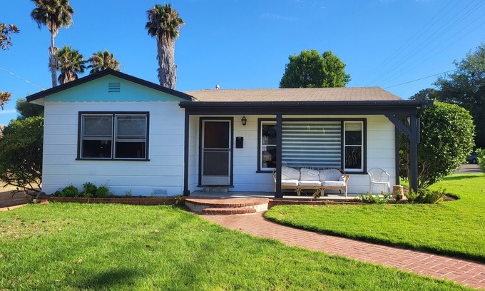 Olde Carlsbad Casa | The Williams Cottage