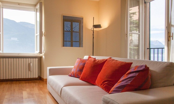 Abbadia Lariana Apartamento | "La ventana en el lago" con vistas sobre el agua del lago de Como