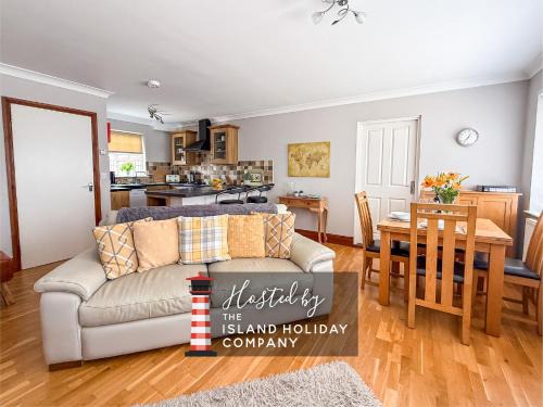 Rookley Casa | The Wing at Fox Hollow