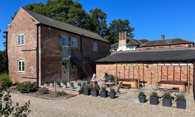 Frampton Casa | The Woad Mill