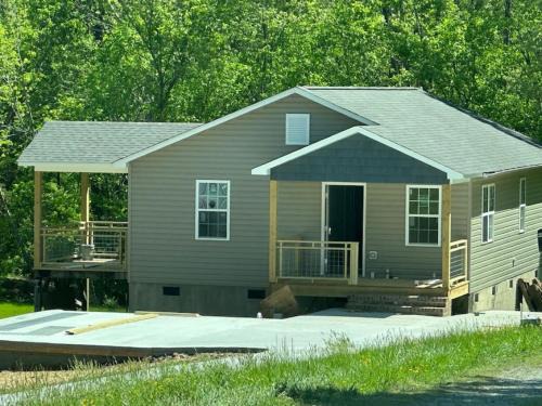 High Point Casa | The Wooded Grand High Point