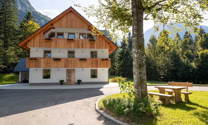 Ukanc Apartamento | The Woodland Nook Apartments Bohinj - One Bedroom Apartment with Balcony