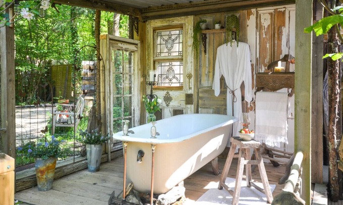 Brading Casa | The Woodlands Retreat