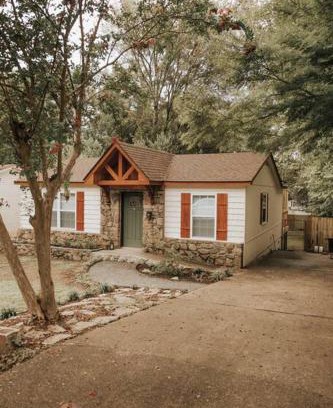 Hot Springs Casa | The Woodlawn Guest Cottage