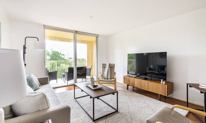 Aventura Condominio | THE YACHT CLUB EN AVENTURA, VISTA DE GOLF, WIFI GRATUITO DE 2 CAMAS Y ESTACIONAMIENTO