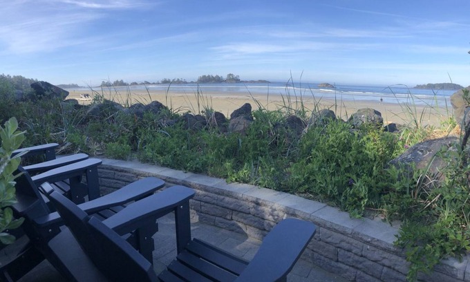 Tofino Casa | The Yacht House, Tofino B.C.