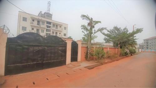 Yaounde Villa | The Yafé Bastos 15 (Villa)