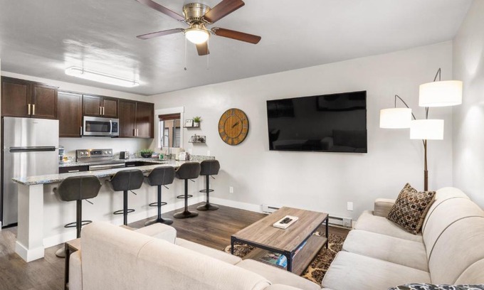 West Yellowstone Apartamento | The Yellowstone Hideaway Unit B