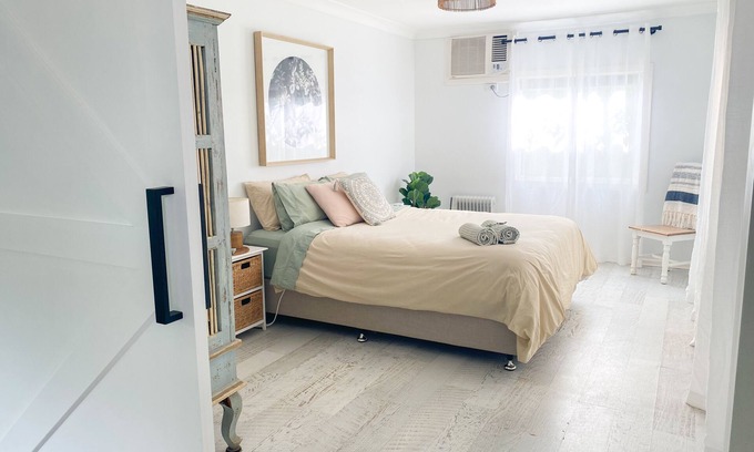 Umina Beach Cabina | The Yoga Retreat - Walking distance to Umina Beach