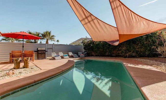 Racquet Club West Casa | The Yorba Oasis w/Pool