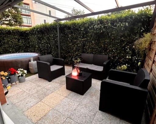 La Source Casa | The56 - Private Garden Jacuzzi and Private Parking