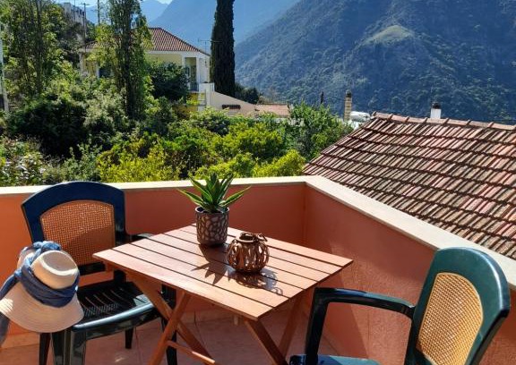Argyroupoli Casa | Thea's country house