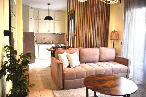 Kalamaria Apartamento | TheAretsouPlace, Luxury Apartment in Kalamaria, 200m from the Sea with Parking